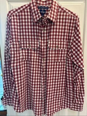 Old Navy Men's Maroon and White Gingham Button-Down Shirt